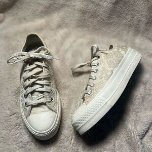 Converse m Lift platform sneakers featuring a beige and white size 8